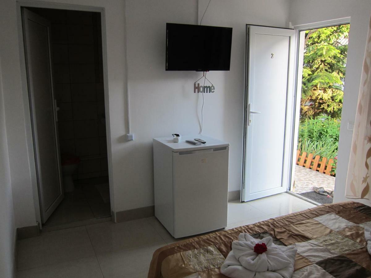 Casa Gherghisan Hotel Costinesti Ngoại thất bức ảnh